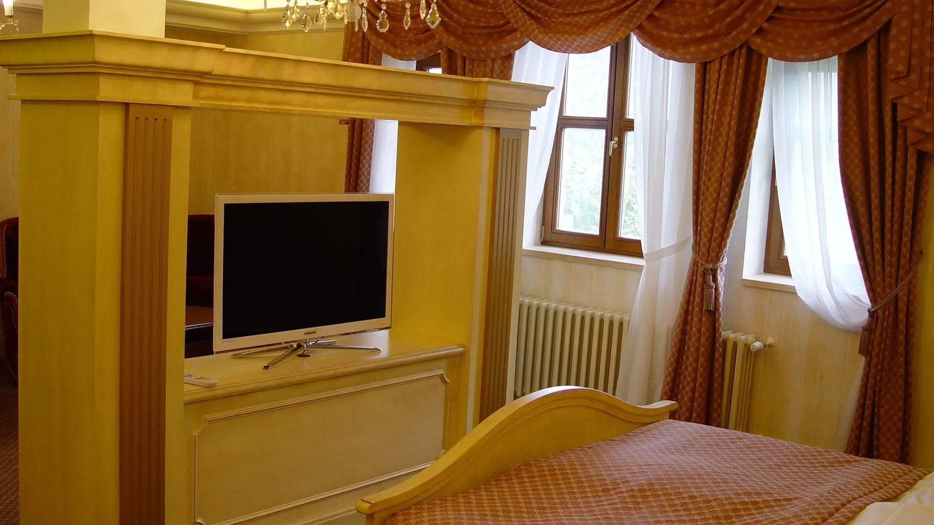 Отель Royal Golf Карловы Вары